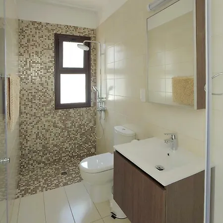 Sunshine Villa *